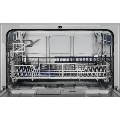 Посудомийна машина Electrolux ESF2400OK