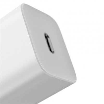 Мережевий зарядний пристрій Baseus Super Si Quick Charger (1USBx3A) White (TZCCSUP-B02) + кабель Lightning Мережевий зарядний пристрій Baseus Super Si Quick Charger (1USBx3A) White (TZCCSUP-B02) + кабель Lightning