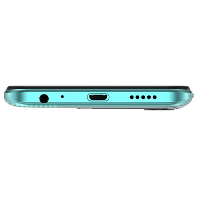 Смартфон Tecno Spark 8С (KG5k) 4/128GB Dual Sim Turquoise Cyan (4895180777929)