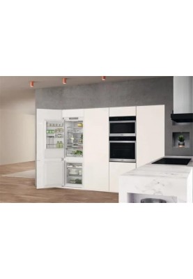 Вбудований холодильник Whirlpool WHC18T573