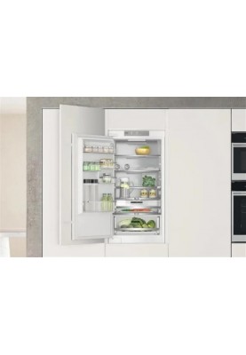 Вбудований холодильник Whirlpool WHC18T573