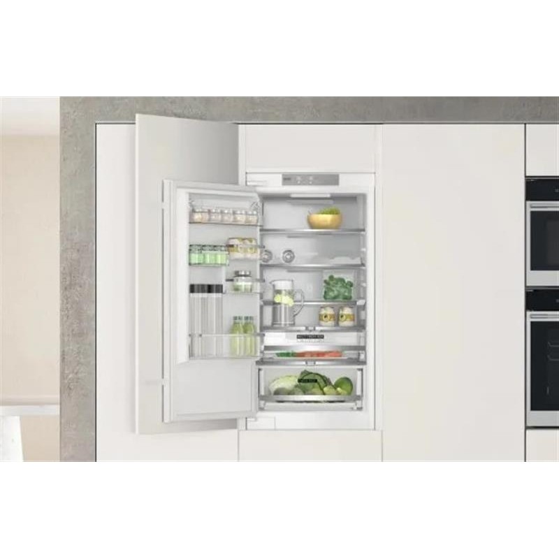 Вбудований холодильник Whirlpool WHC18T573