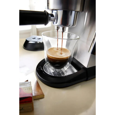 Кавоварка Delonghi EC 685.M