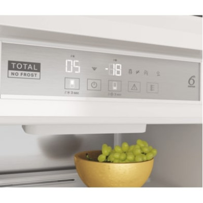 Вбудований холодильник Whirlpool WHC20 T593