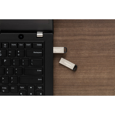Флеш-накопичувач USB3.2 64GB Kingston DataTraveler Kyson Silver/Black (DTKN/64GB) Флеш-накопичувач USB3.2 64GB Kingston DataTraveler Kyson Silver/Black (DTKN/64GB)