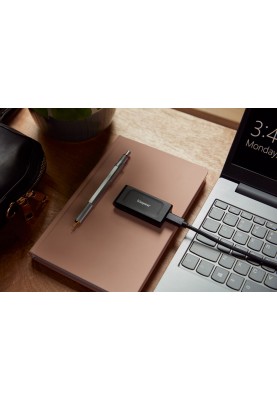 Накопичувач зовнішній SSD Portable USB 1.0ТB Kingston SXS1000 Black (SXS1000/1000G)