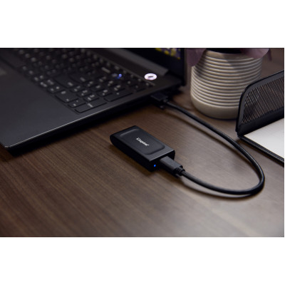 Накопичувач зовнішній SSD Portable USB 1.0ТB Kingston SXS1000 Black (SXS1000/1000G)