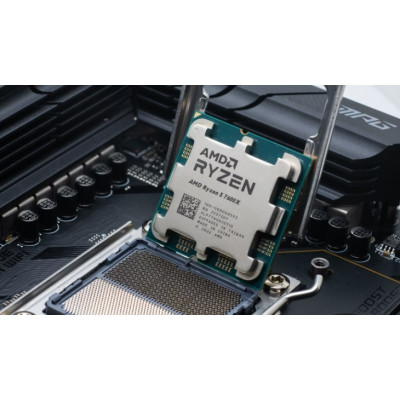 Процесор AMD Ryzen 5 7600X (4.7GHz 32MB 105W AM5) Box (100-100000593WOF) Процесор AMD Ryzen 5 7600X (4.7GHz 32MB 105W AM5) Box (100-100000593WOF)