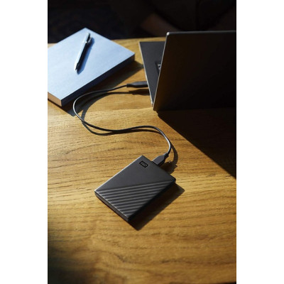 Зовнішній жорсткий диск 2.5" USB 4.0TB WD My Passport Black (WDBPKJ0040BBK-WESN) Зовнішній жорсткий диск 2.5" USB 4.0TB WD My Passport Black (WDBPKJ0040BBK-WESN)