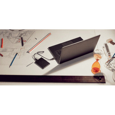Зовнішній жорсткий диск 2.5" USB 4.0TB WD My Passport Black (WDBPKJ0040BBK-WESN) Зовнішній жорсткий диск 2.5" USB 4.0TB WD My Passport Black (WDBPKJ0040BBK-WESN)