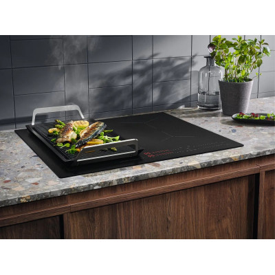 Варильна поверхня Electrolux EIS62453