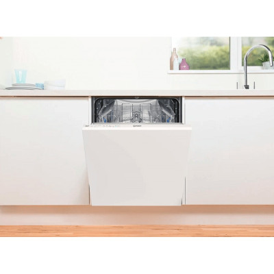 Вбудована посудомийна машина Indesit D2I HL326