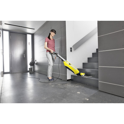 Підлогомийна машина Karcher FC 5 (1.055-400.0) Підлогомийна машина Karcher FC 5 (1.055-400.0)
