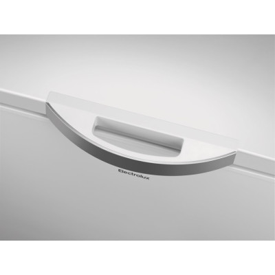 Морозильний ларь Electrolux LCB3LF20W0