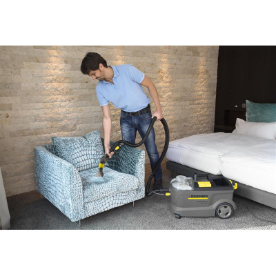Пилосос Karcher Puzzi 10/1 (1.100-131.0) Пилосос Karcher Puzzi 10/1 (1.100-131.0)