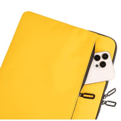 Чохол для ноутбука Tucano Gommo MB Pro 16" Yellow (BFGOM1516-Y) Чохол для ноутбука Tucano Gommo MB Pro 16" Yellow (BFGOM1516-Y)