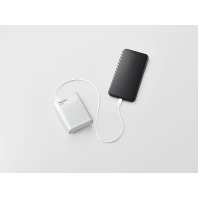 Зарядний пристрій Panasonic Eneloop ready USB in/out з функцією Power Bank