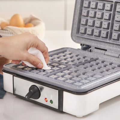 Вафельниця Cecotec Fun Gofrestone 4Inox (CCTC-08017) Вафельниця Cecotec Fun Gofrestone 4Inox (CCTC-08017)