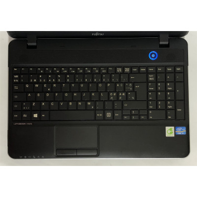 Ноутбук Fujitsu Lifebook A512 / 15.6" (1366х768) / i3-3110M / 8GB / 320GB HDD / Win10Pro - Б/в Ноутбук Fujitsu Lifebook A512 / 15.6" (1366х768) / i3-3110M / 8GB / 320GB HDD / Win10Pro - Б/в