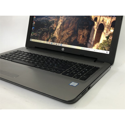 Ноутбук HP 15-ay182no / 15.6" FullHD / i3-7100U / 6GB / 128GB SSD / Win10 - Б/в Ноутбук HP 15-ay182no / 15.6" FullHD / i3-7100U / 6GB / 128GB SSD / Win10 - Б/в