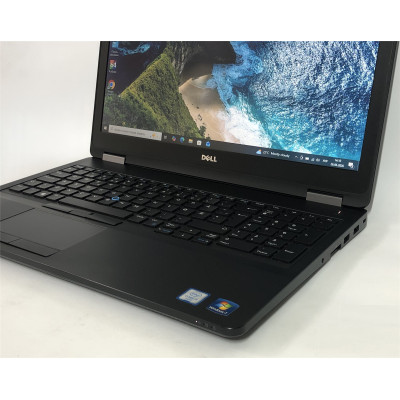 Ноутбук Dell Latitude E5570 / 15.6" (1366x768) / i3-6100U / 8GB / 128GB SSD / Win10Pro - Б/в Ноутбук Dell Latitude E5570 / 15.6" (1366x768) / i3-6100U / 8GB / 128GB SSD / Win10Pro - Б/в