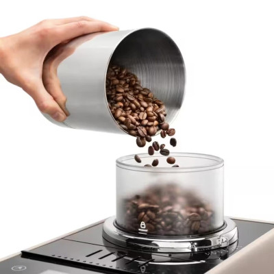 Кавомашина Delonghi Rivelia EXAM 440.55 BG
