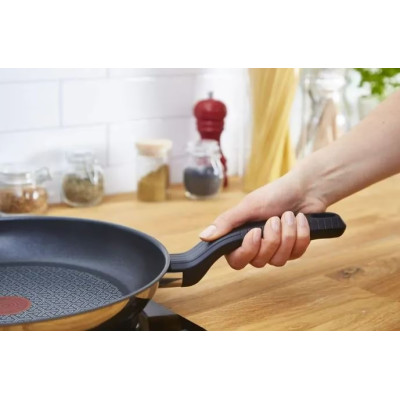 Сковорода Tefal Comfort Max 20 см (G7260244) Сковорода Tefal Comfort Max 20 см (G7260244)