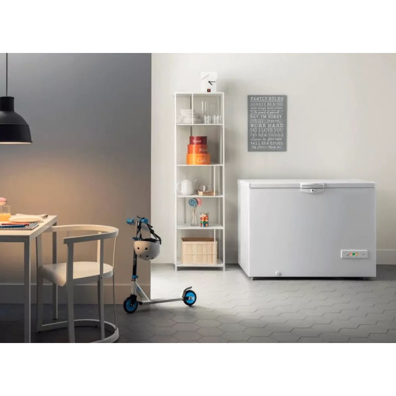 Морозильна скриня Indesit OS 1A 400 H 1