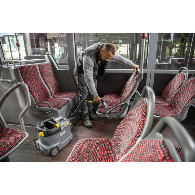 Пилосос Karcher Puzzi 8/1 (1.100-240.0)