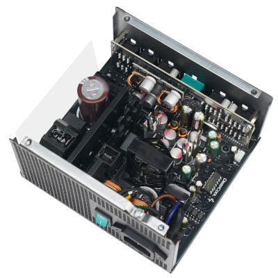 Блок живлення DeepCool GamerStorm PN650M (R-PN650M-FC0B-JGEU) 650W