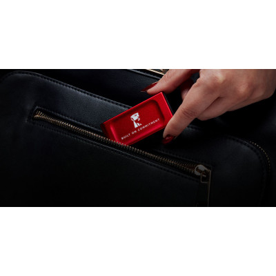 Накопичувач зовнішній SSD Portable USB 2.0ТB Kingston SXS1000 BoC Red (SXS1000R/2000GA)