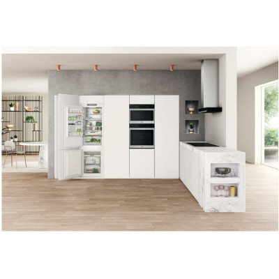 Вбудований холодильник Whirlpool WHC18 T573