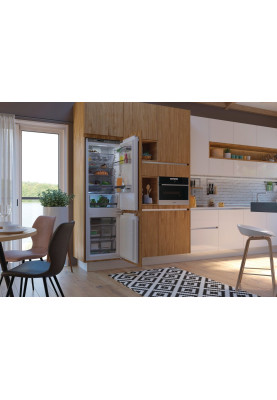 Gorenje Холодильник вбудований з нижн. мороз., 177х55х54см, 2 двері, 180 (68) л, А ++, NF +, Зона св-ті, Внутр. Диспл, Білий