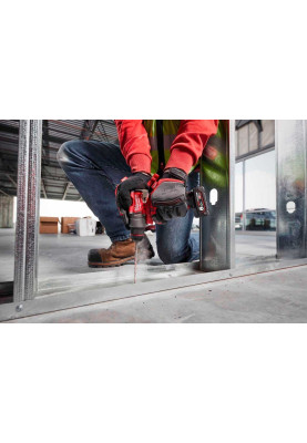 Milwaukee Шурупокрут-дриль акумуляторний M12 FPD2-402X 12В 2х4А·рік 45Нм 450·1550об·хв ЗП M12 кейс 1.4кг