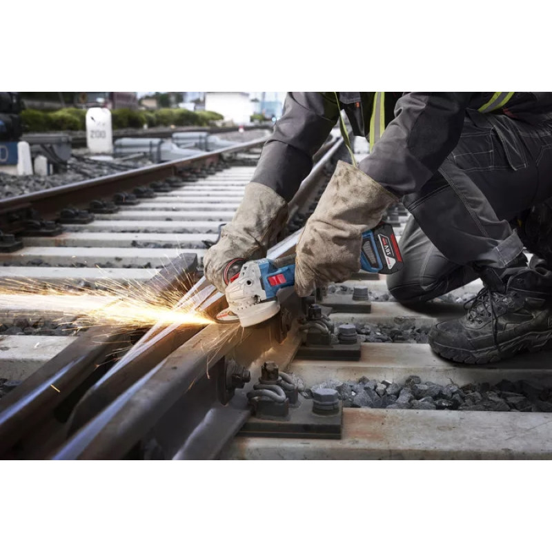 Bosch Шліфмашина кутова акумуляторна  GWS 18V-11S 125мм 18В 1x5А·год 0-9000об·хв 1.7кг кейс ЗП GAL1880CV