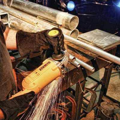 DeWALT Шліфмашина кутова DeWALT 230мм 2600Вт 6500об/хв 5.4кг