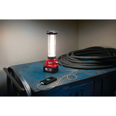 Milwaukee Ліхтар світлодіодний акумуляторний Milwaukee M18 LL-0 18В 70-700лм 0.96кг без АКБ та ЗП