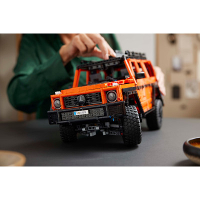 LEGO Конструктор Technic Mercedes-Benz G 500 PROFESSIONAL Line