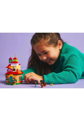 LEGO Конструктор Disney Classic Мінібудинок Енканто