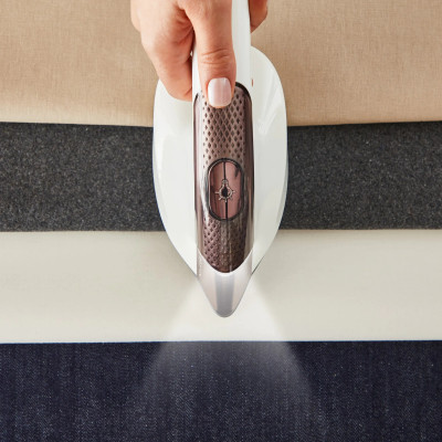 Tefal Прасувальна система Tefal IXEO Vision, 2200Вт, 1200мл, паровий удар -200гр, верт. відпарювання, керам. підошва, білий Tefal Прасувальна система Tefal IXEO Vision, 2200Вт, 1200мл, паровий удар -200гр, верт. відпарювання, керам. підошва, білий