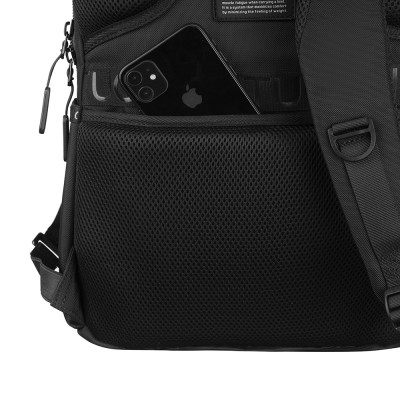 Tucano Terra Gravity AGS 15.6"[чёрный]