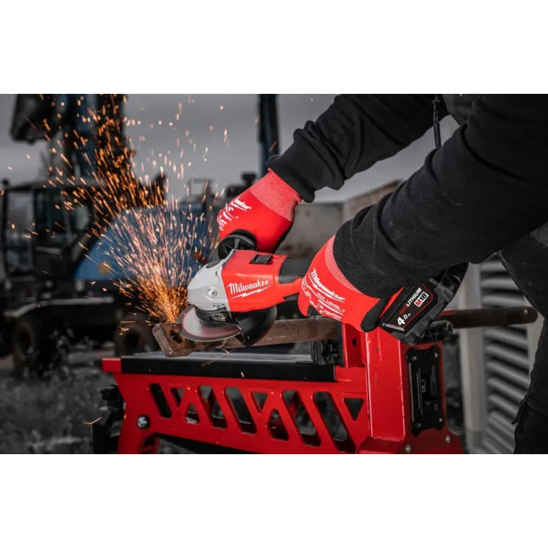 Milwaukee Шліфмашина кутова акумуляторна M18 BLSAG125X-0 125мм 18В 11000об·хв 2.4кг кейс без АКБ та ЗП