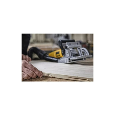DeWALT Фрезер ламельний 600Вт 10000об/хв 100мм кейс 3.0кг