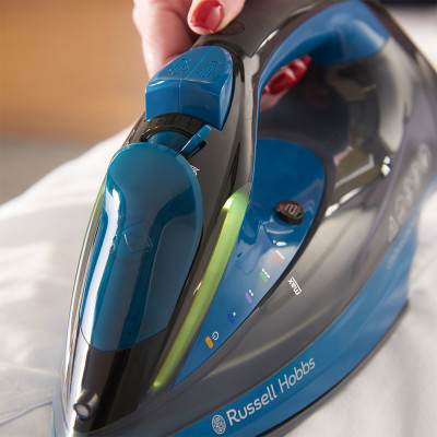 Russell Hobbs Праска Colour Control Pro, 2400Вт, 380мл, паровий удар -185гр, самоочищення, індик.температури, керам. підошва, синій