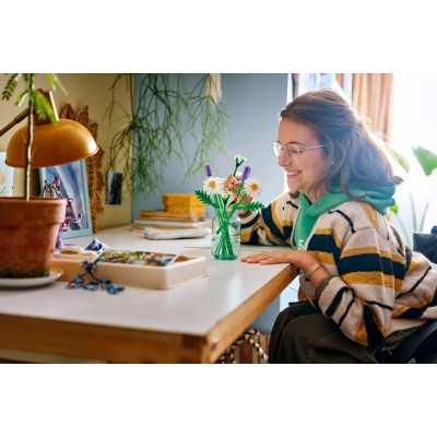 LEGO Конструктор LEGO Botanicals Ромашки