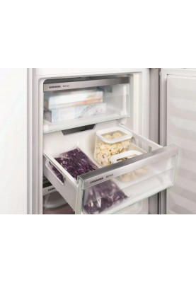 Liebherr Холодильник з нижньою морозильною камерою CBND5723