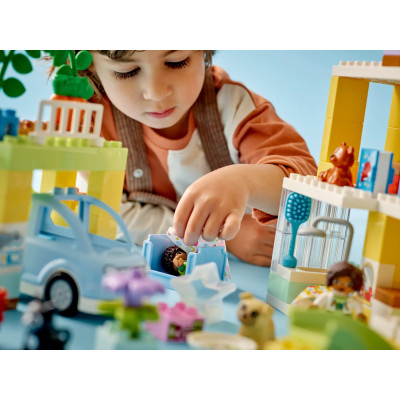 LEGO Конструктор DUPLO Town Сімейний будинок 3 в 1