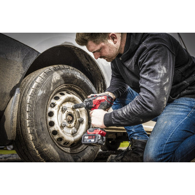 Skil Гайковерт ударний 3285 CA XP 20В 1х2.5А-год до 2850об-хв 700Нм 2.25кг