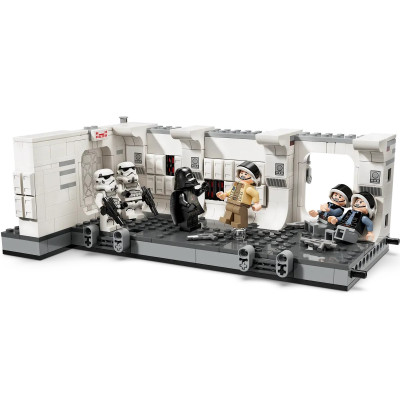 LEGO Конструктор Star Wars Посадка на борт Тантів IV