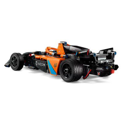 LEGO Конструктор Technic Автомобіль для перегонів NEOM McLaren Formula E